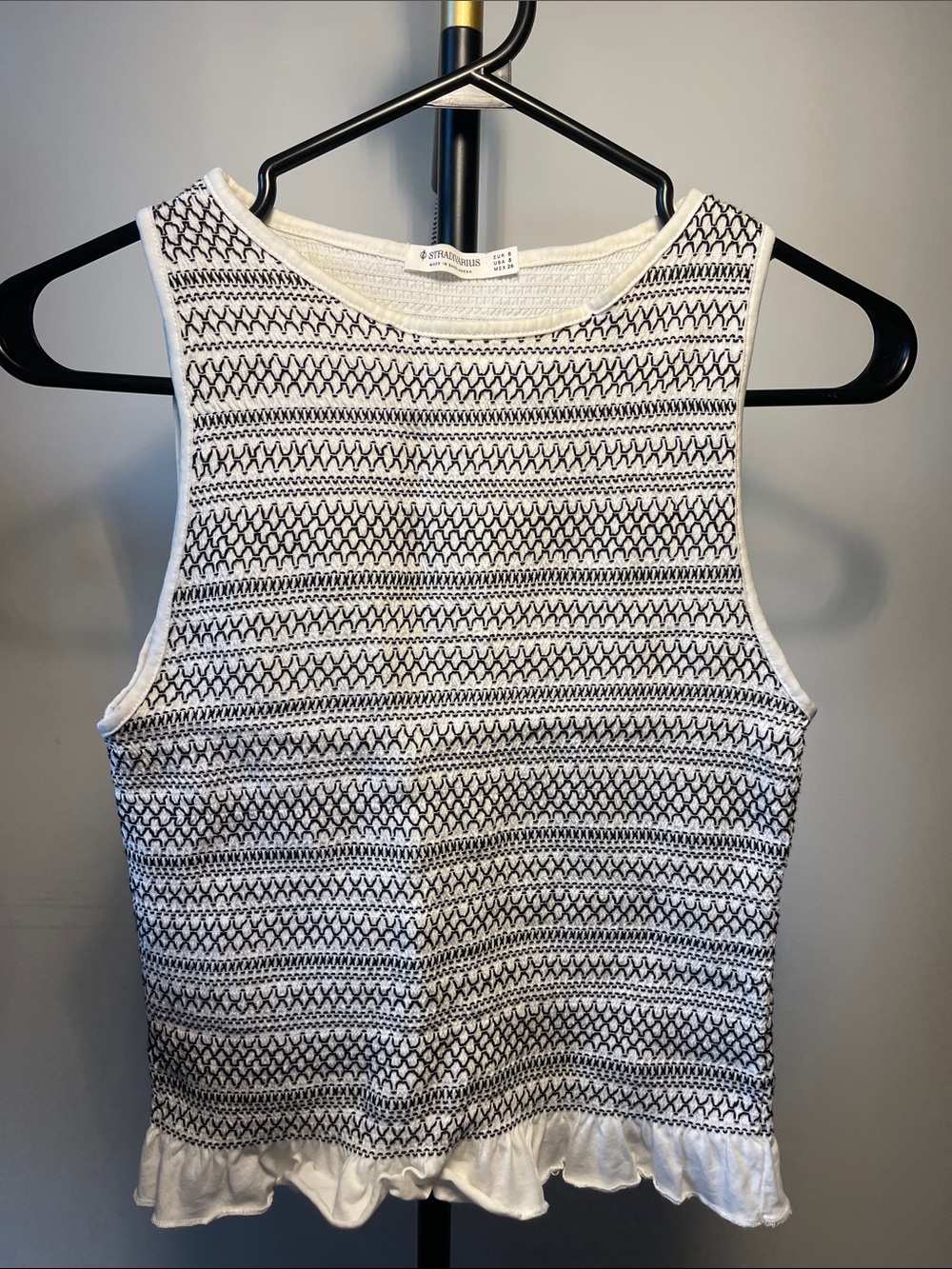 stradivarius White and Black Patterned Ruffle-Hem Tank